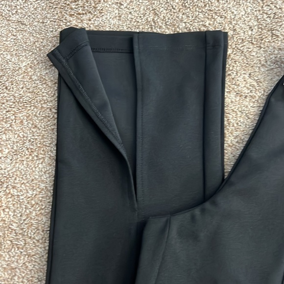 Bershka pants with front slit - Picture 2 of 4